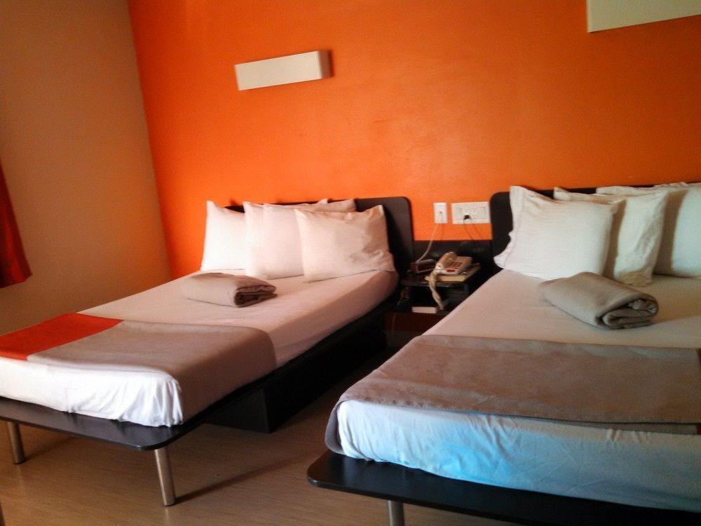 Cocoa Country Inn Херши Экстерьер фото